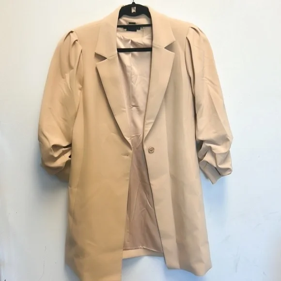 Alice + Olivia Wenona ruched blazer